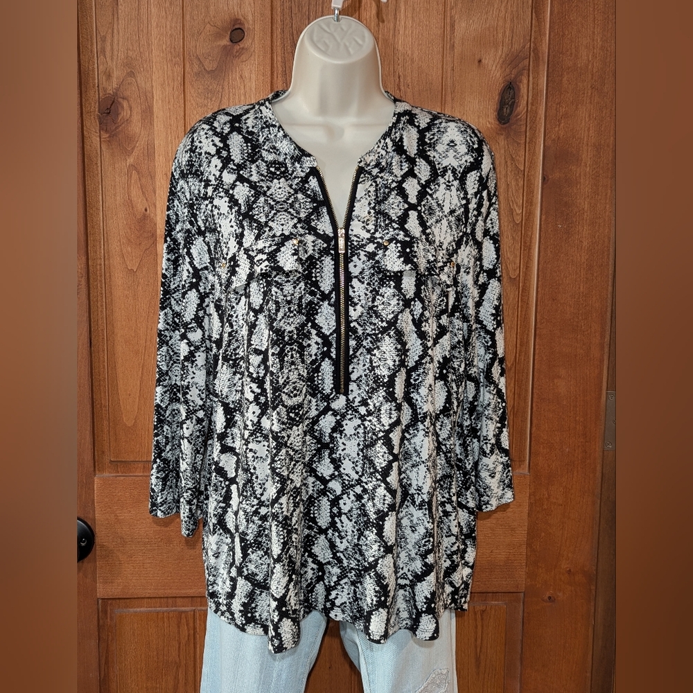 Calvin Klein Monochrome‎ Snake Print Blouse